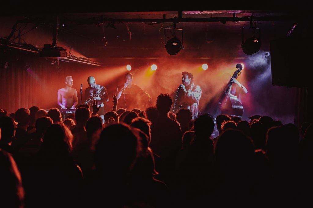 The Rookies performing live